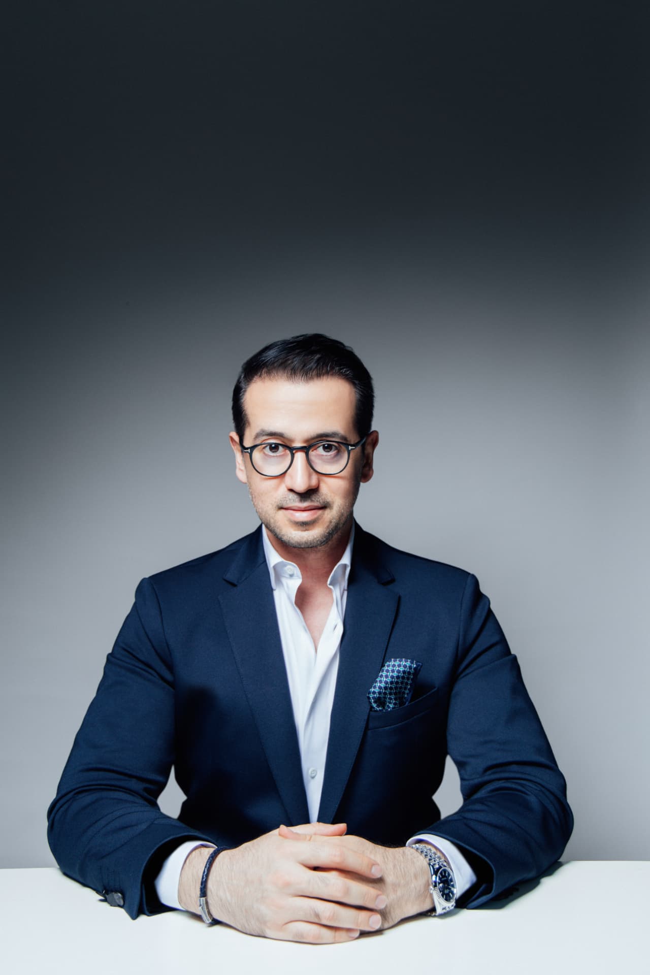 Portrait with glasses — colour